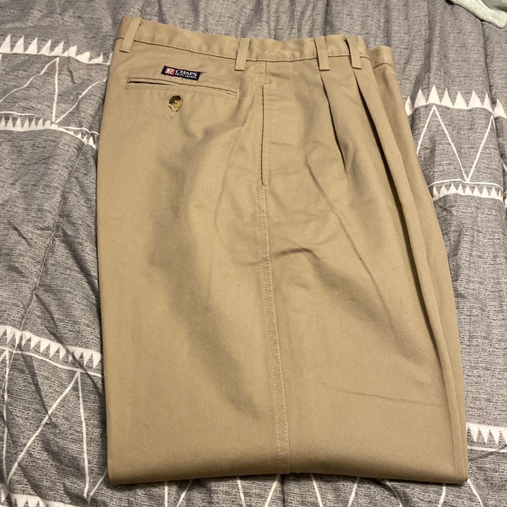 Chaps Ralph Lauren Khaki Tan
Pleated Front Cotton Pants Men's
Size 33 x 32